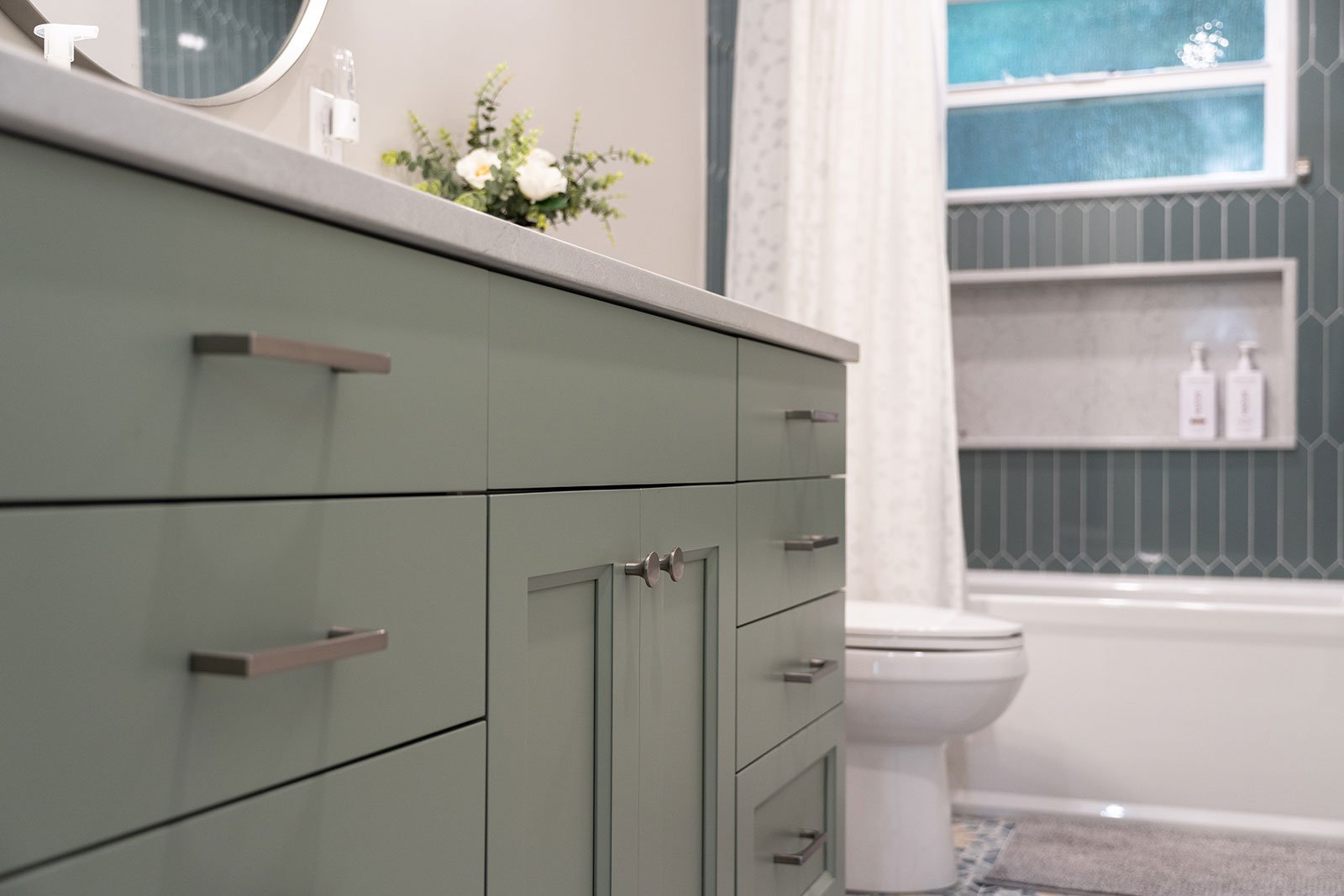 west-seattle-whole-house-green-bathroom-1