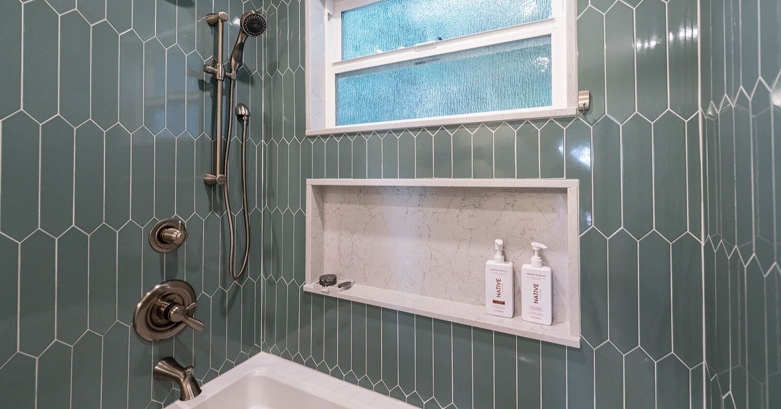 Smart Solutions for an Eco-Friendly Bathroom Makeover